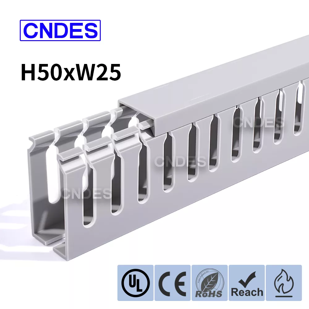 Воздуховод для электрического шкафа из ПВХ с прорезями 50 × 25 мм