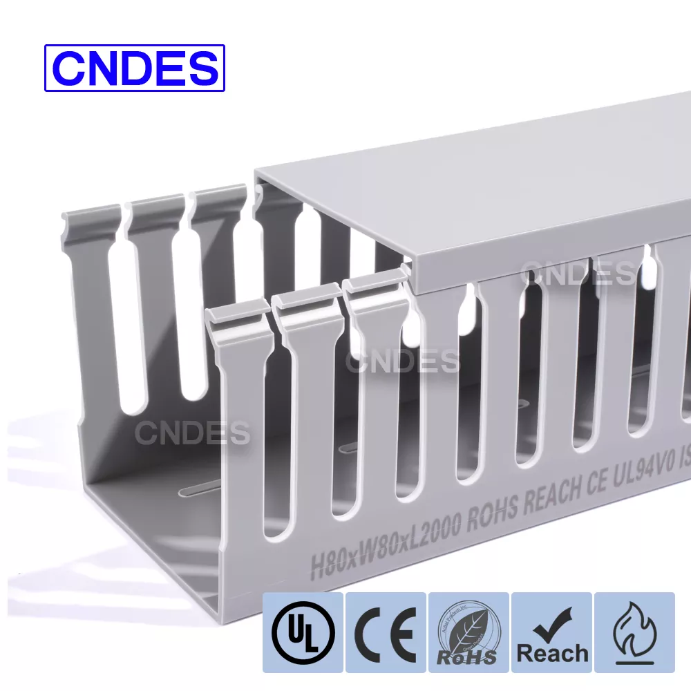 Кабельный канал распределительного щита из ПВХ 80 × 80 с прорезями